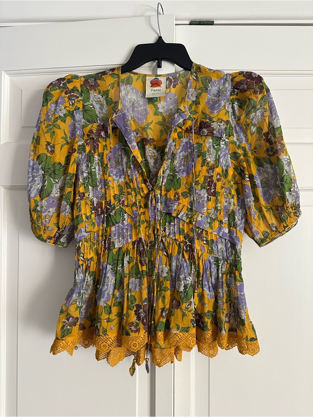 FARM Rio Yellow Floral Puff-Sleeve Peplum Blouse with Lace Trim